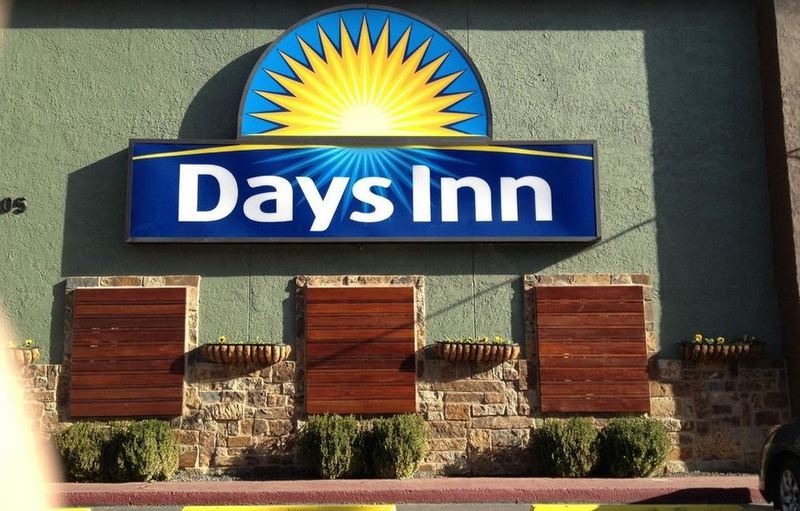Days Inn By Wyndham Austin/University/Downtown Zewnętrze zdjęcie
